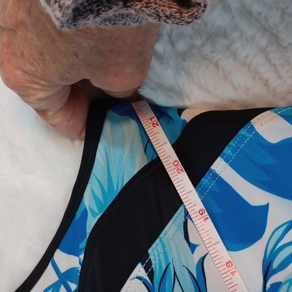 Woman's Spandex Blue Floral Bathing Suit Top 2XL - Picture 3 of 9